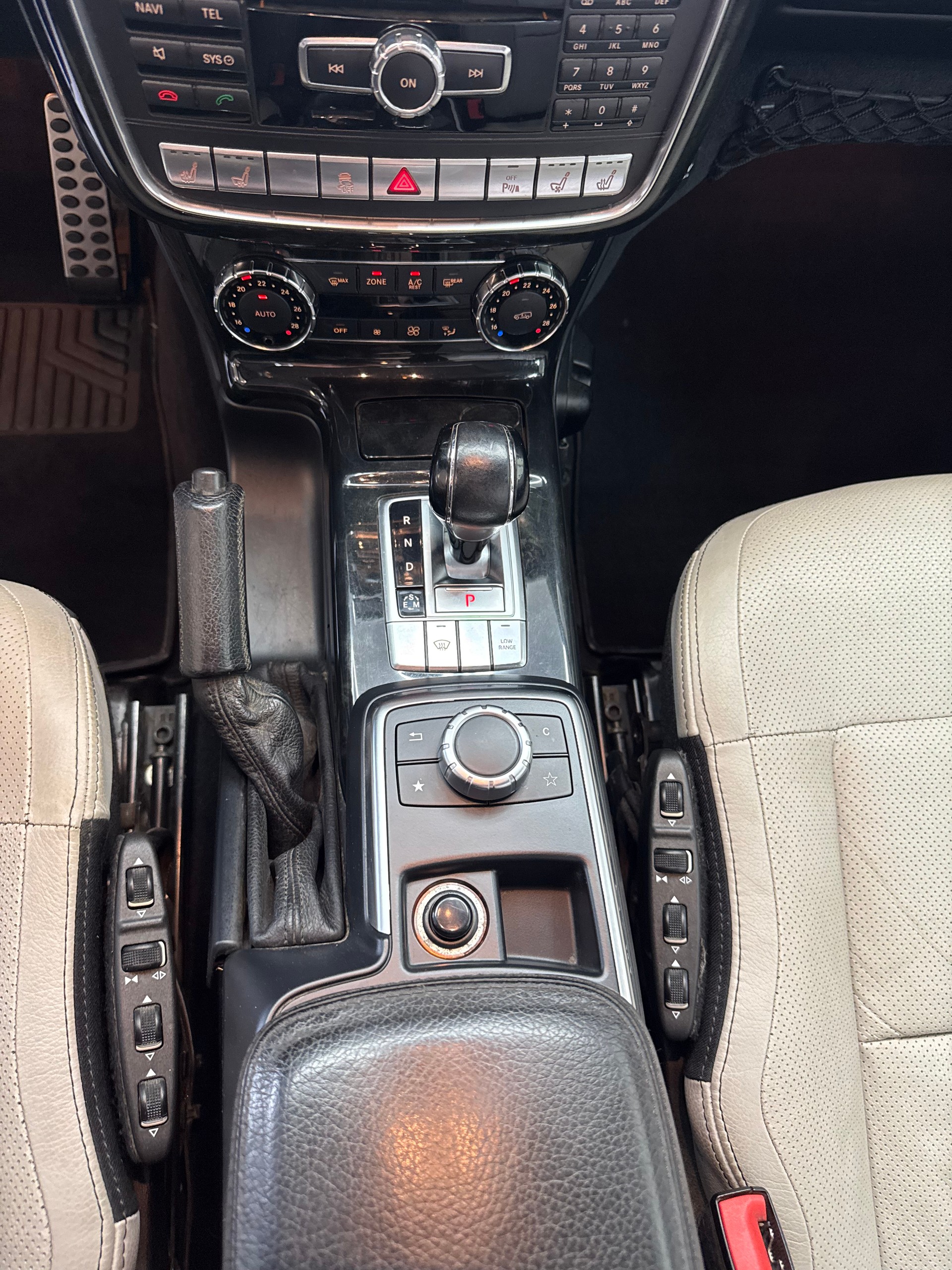 MERCEDES-BENZ G 350 BlueTEC 7G-Tronic-image-15