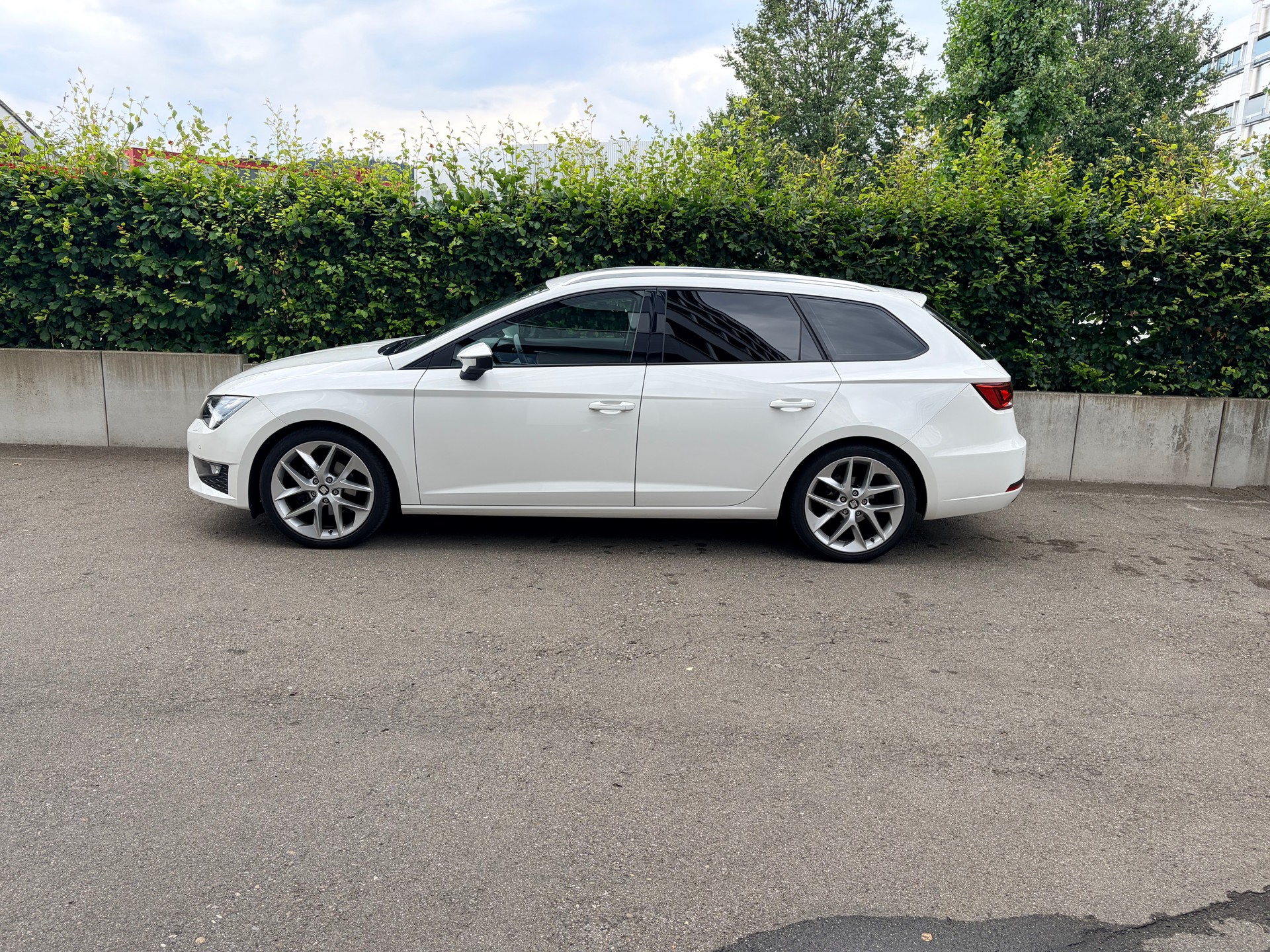 VW FR Line-image-0
