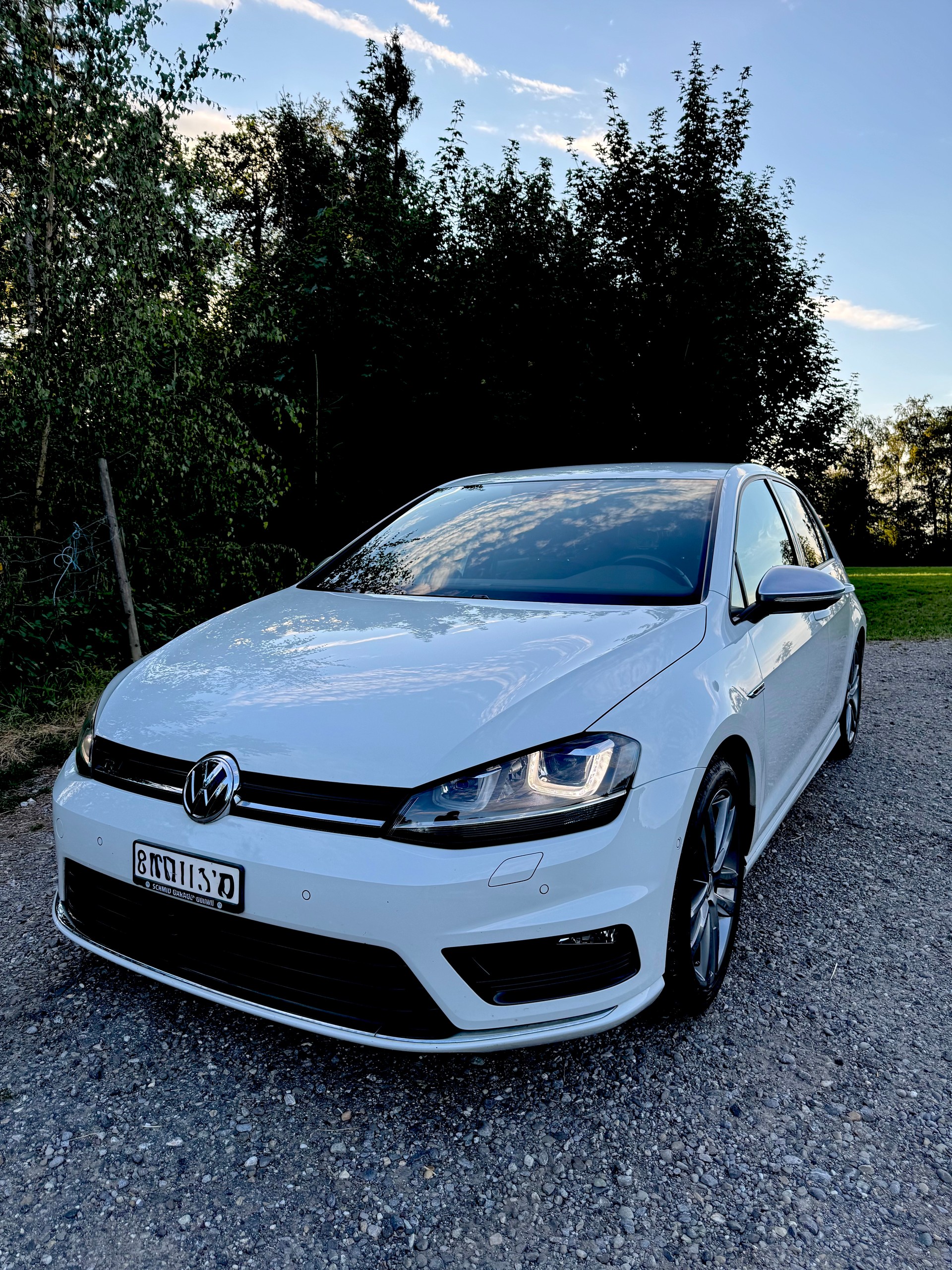 VW 1.2 TSI 110 Lounge R-Line DSG-image-1