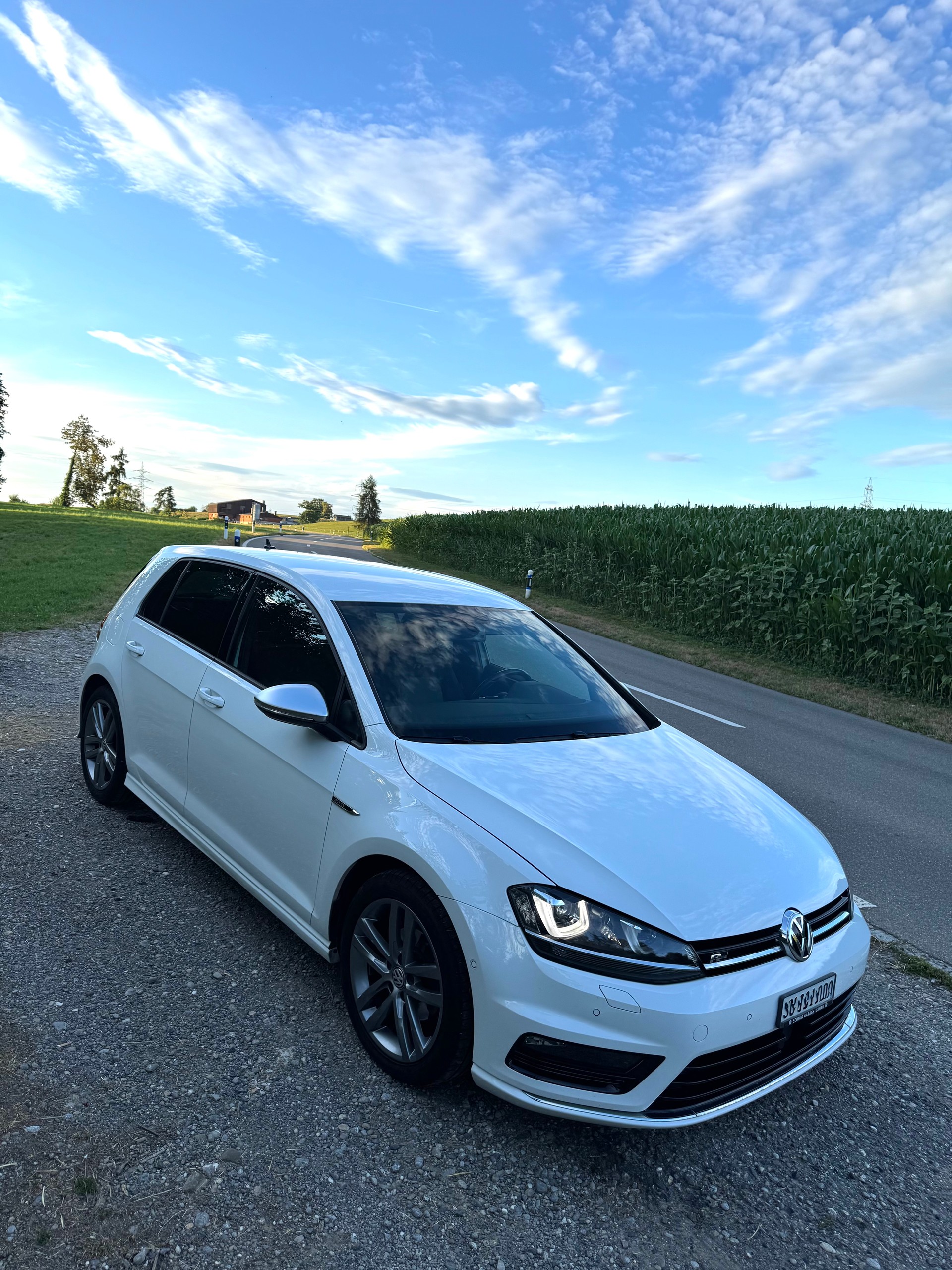 VW 1.2 TSI 110 Lounge R-Line DSG-image-0