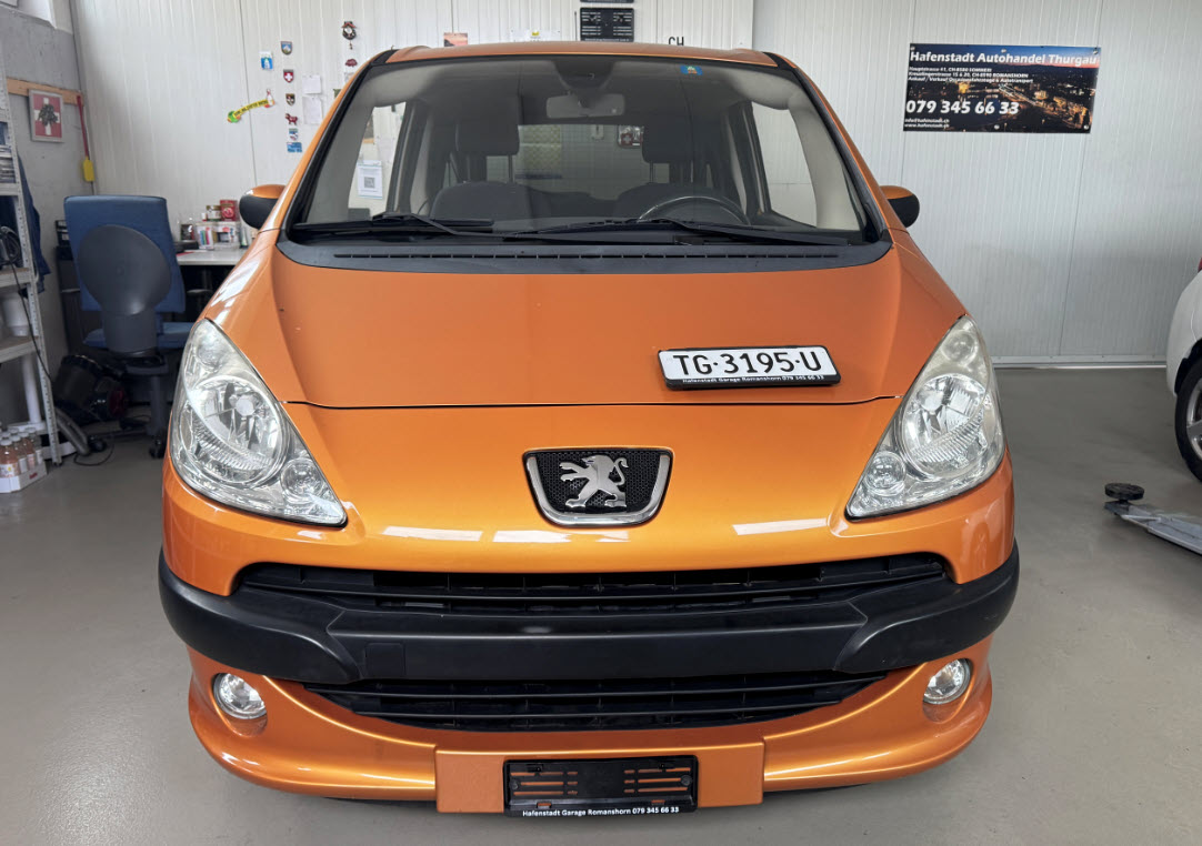 PEUGEOT 1007 1.4 Trendy-image-9