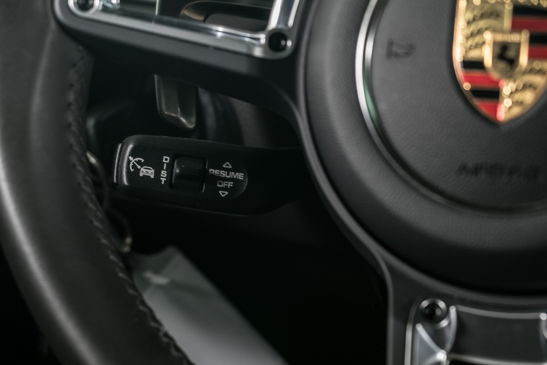 PORSCHE Macan PDK-image-5
