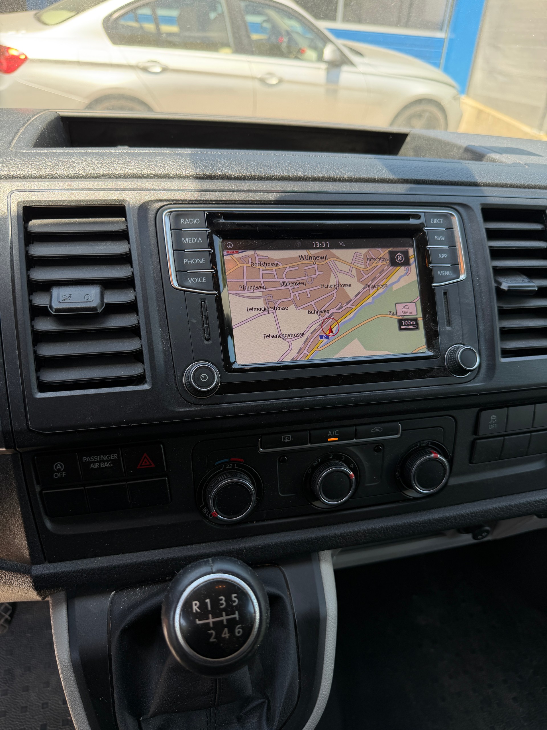 VW T6.1 2.0 TDI 4Motion-image-5