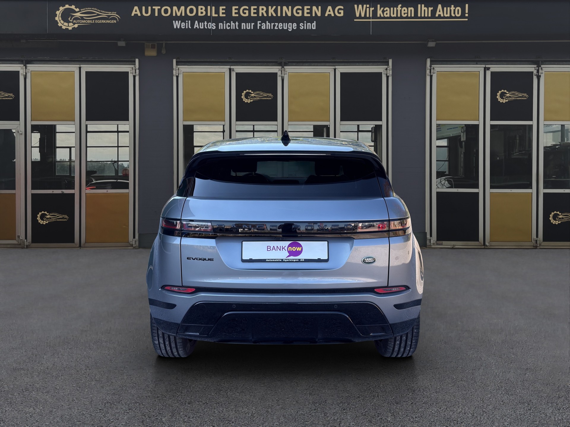 LAND ROVER Range Rover Evoque 2.0 T 300 R-Dynamic HSE-image-5