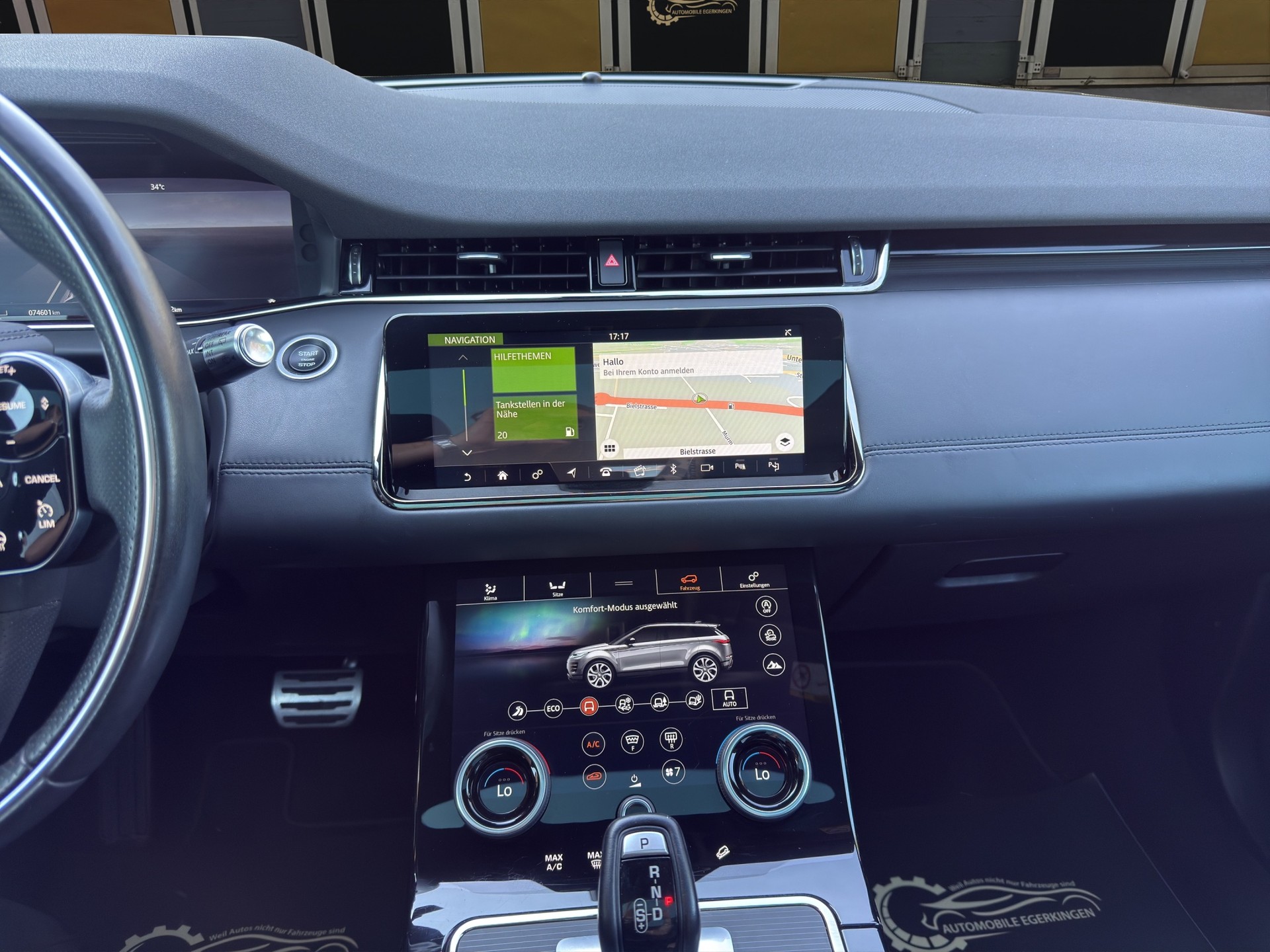LAND ROVER Range Rover Evoque 2.0 T 300 R-Dynamic HSE-image-15