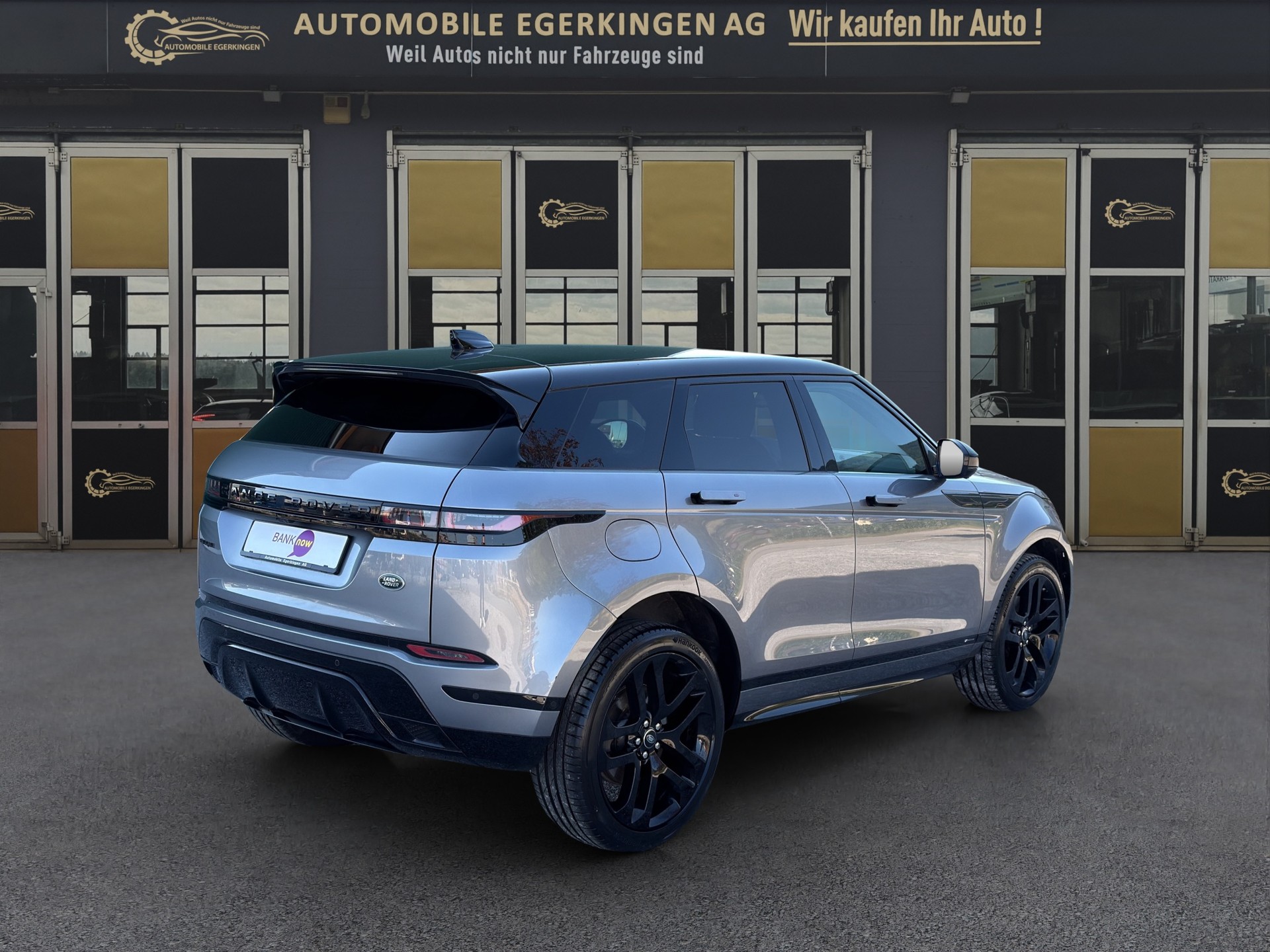 LAND ROVER Range Rover Evoque 2.0 T 300 R-Dynamic HSE-image-4