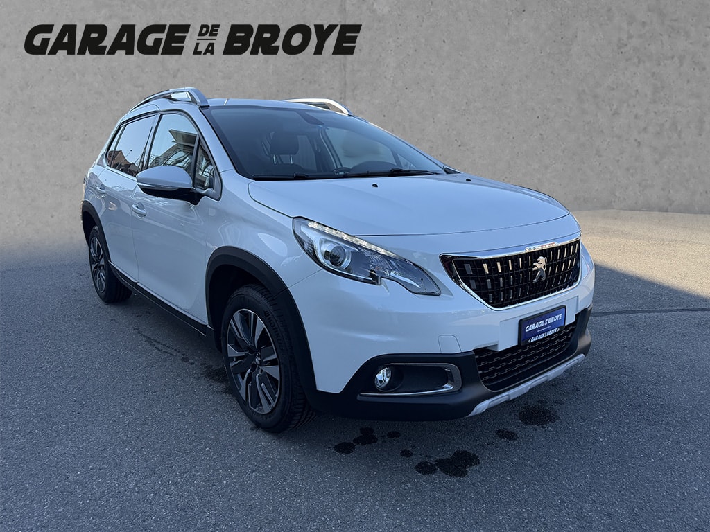 PEUGEOT 2008 1.2 PureTech 110 Allure S-image-0
