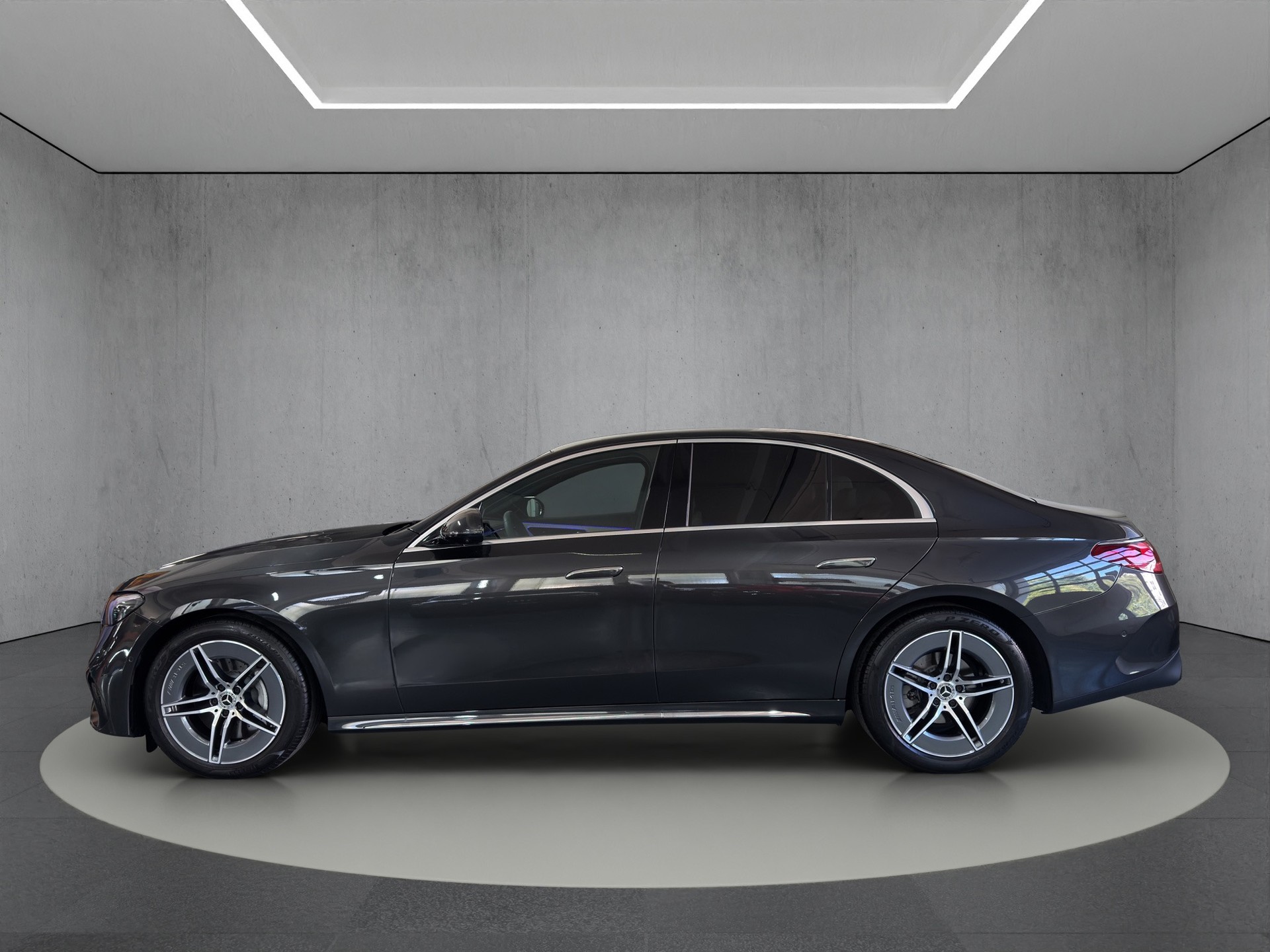 MERCEDES-BENZ E 200 9G-Tronic AMG Line "360°Kamera-Distronic-Totwinkel"-image-2