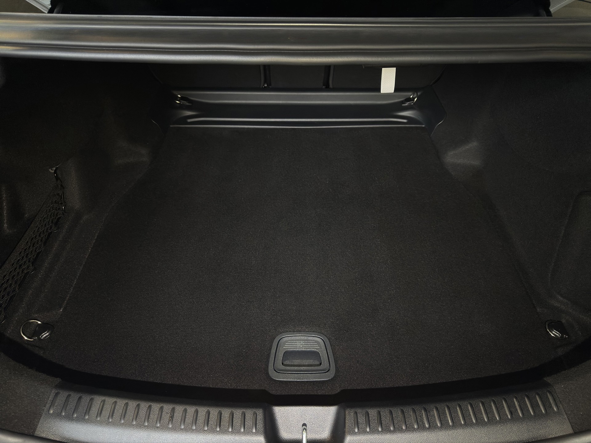 MERCEDES-BENZ E 200 9G-Tronic AMG Line "360°Kamera-Distronic-Totwinkel"-image-26