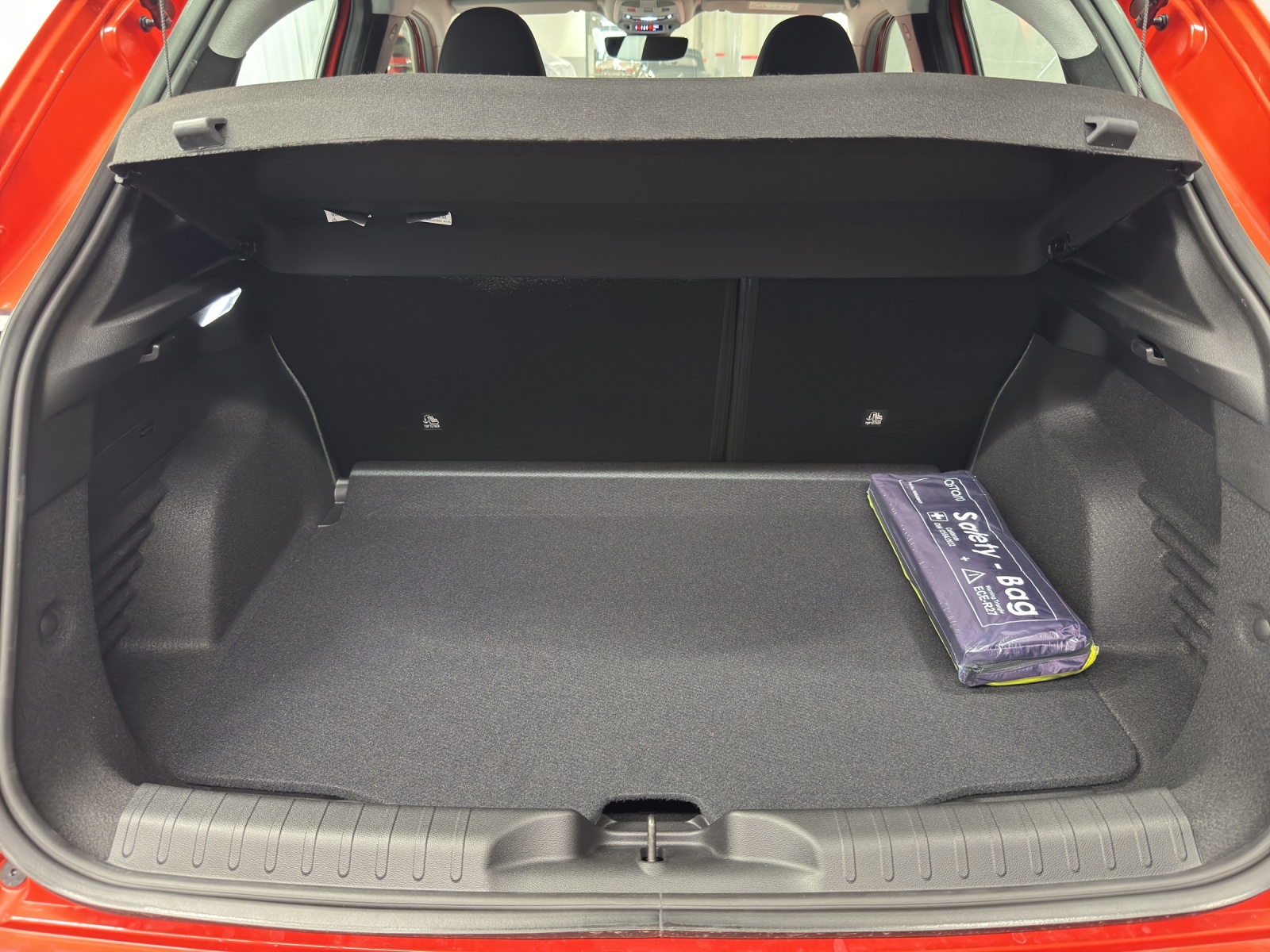 FIAT 600 1.2 Hybrid Cult C&S&W-image-10