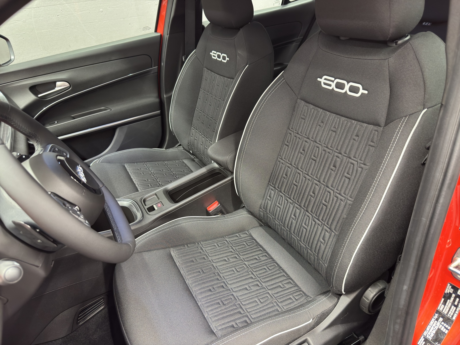 FIAT 600 1.2 Hybrid Cult C&S&W-image-12
