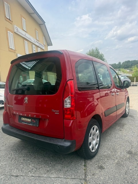 PEUGEOT Partner 1.6 e-HDI Trendy EGS6-image-6