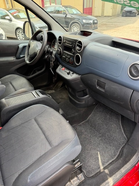 PEUGEOT Partner 1.6 e-HDI Trendy EGS6-image-15