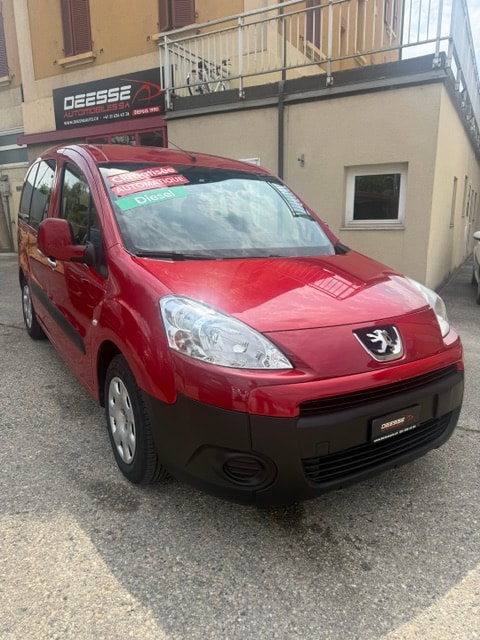 PEUGEOT Partner 1.6 e-HDI Trendy EGS6-image-0