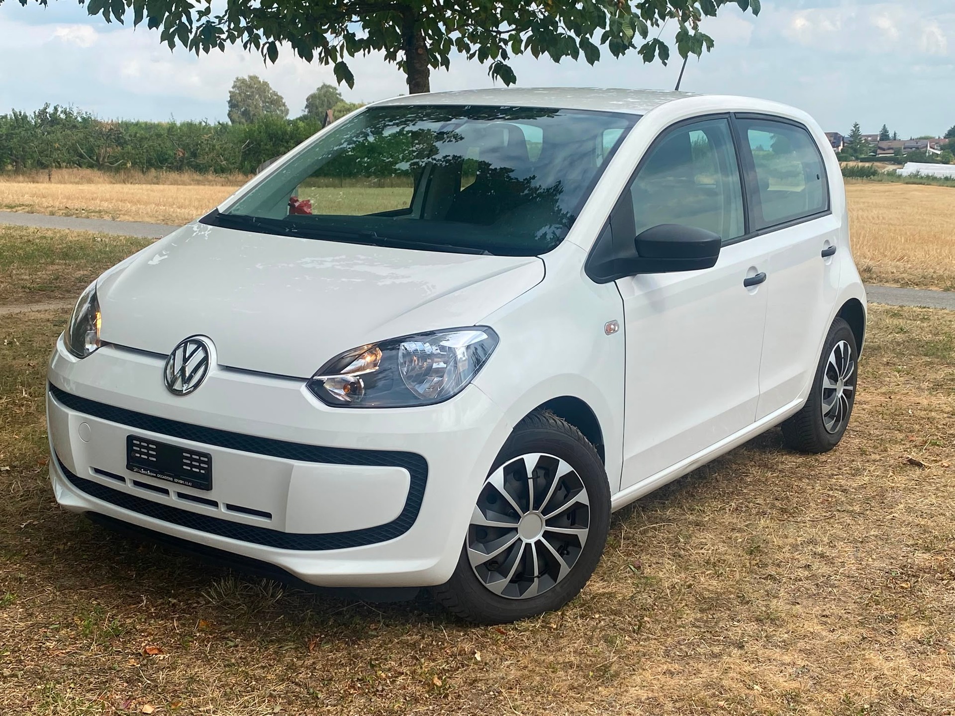 VW Up 1.0 white up Art on Ice - Nouvelle Expertise - NEU MFK : 20.07.2026 - Service Fait à Jour - Frischer Service-image-1