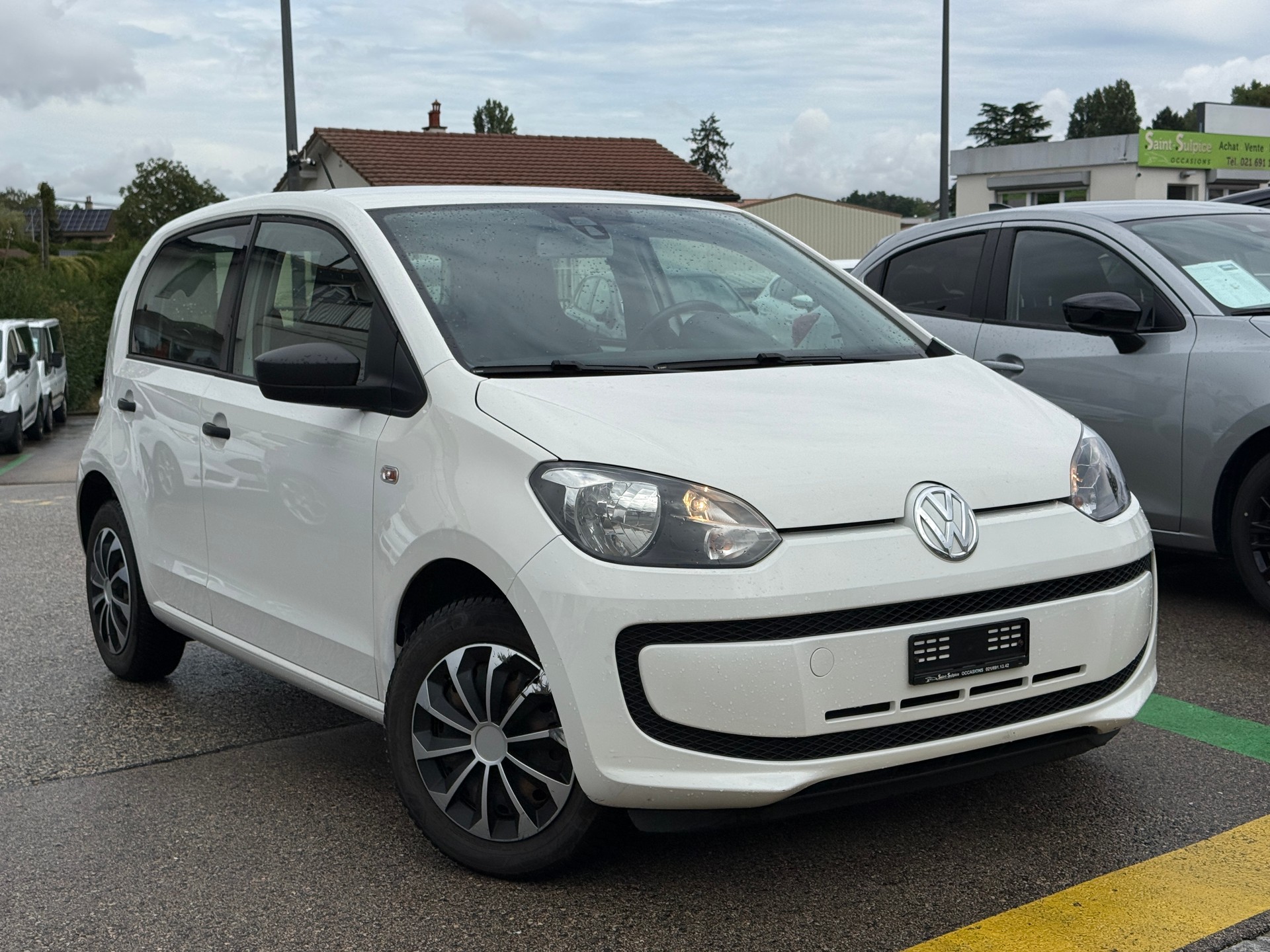 VW Up 1.0 white up Art on Ice - Nouvelle Expertise - NEU MFK : 25.08.2026 - Service Fait à Jour - Frischer Service-showroom-element-1