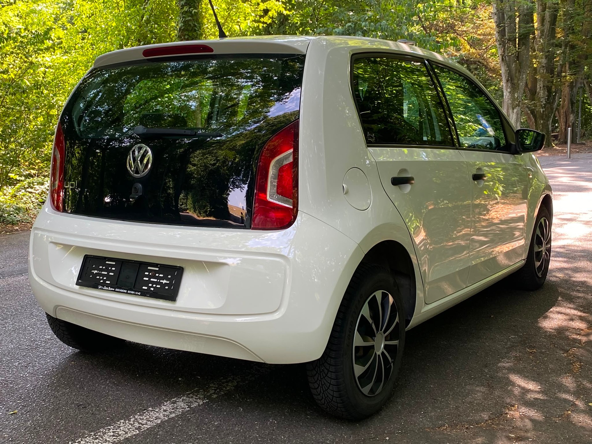 VW Up 1.0 white up Art on Ice - Nouvelle Expertise - NEU MFK : 25.08.2026 - Service Fait à Jour - Frischer Service-image-5