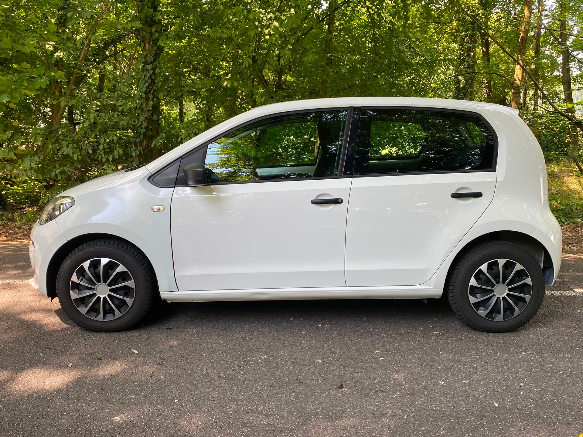 VW Up 1.0 white up Art on Ice - Nouvelle Expertise - NEU MFK : 25.08.2026 - Service Fait à Jour - Frischer Service-image-6