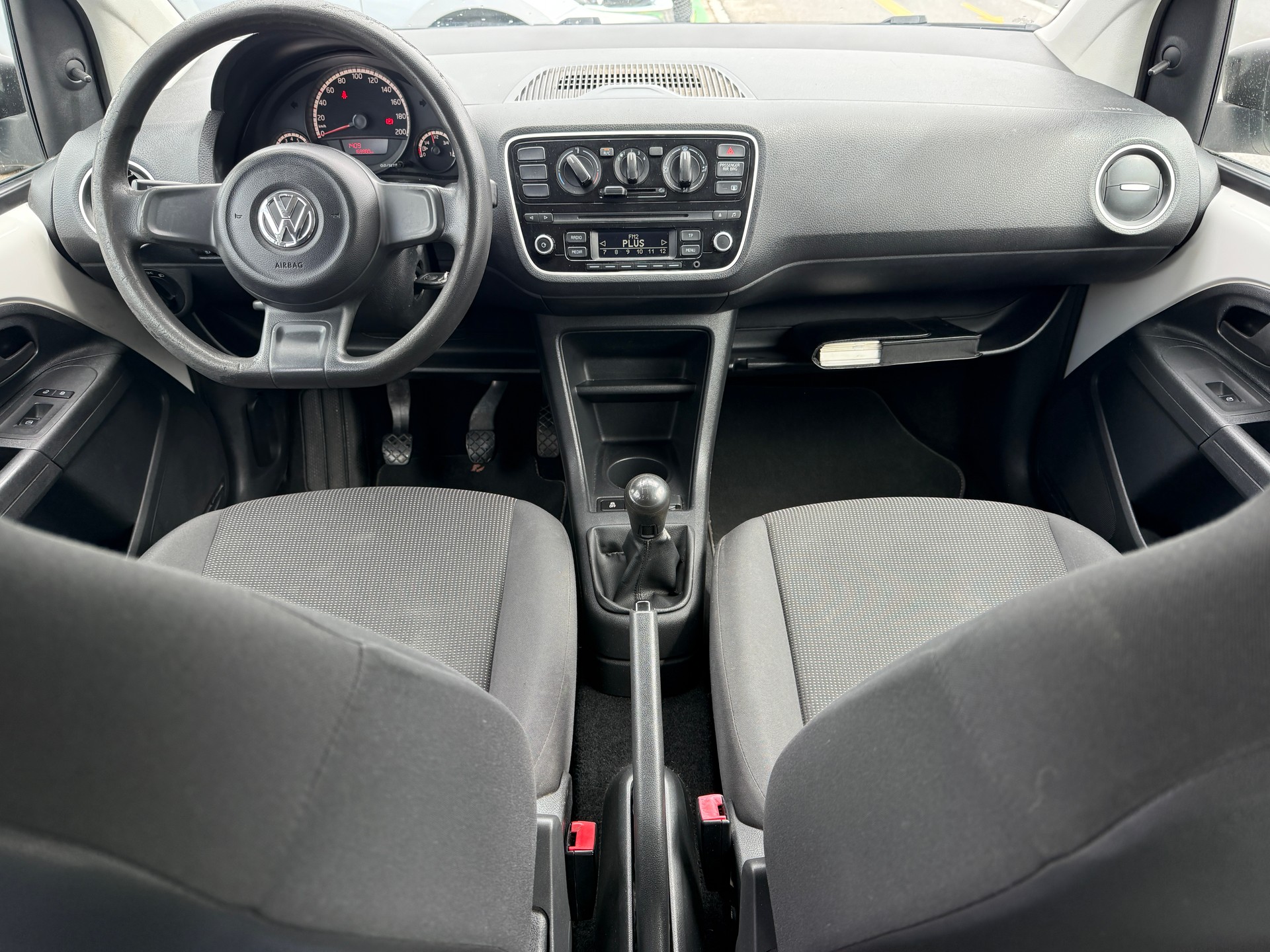 VW Up 1.0 white up Art on Ice - Nouvelle Expertise - NEU MFK : 24.08.2026 - Service Fait à Jour - Frischer Service-image-17