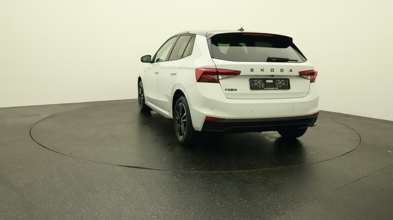 SKODA Fabia 1.5 TSI Monte Carlo DSG-image-3