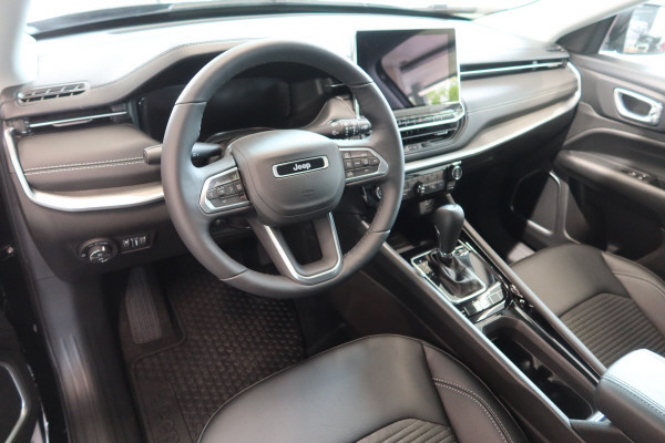 JEEP Compass 4x2 1.5 T Limited-image-7