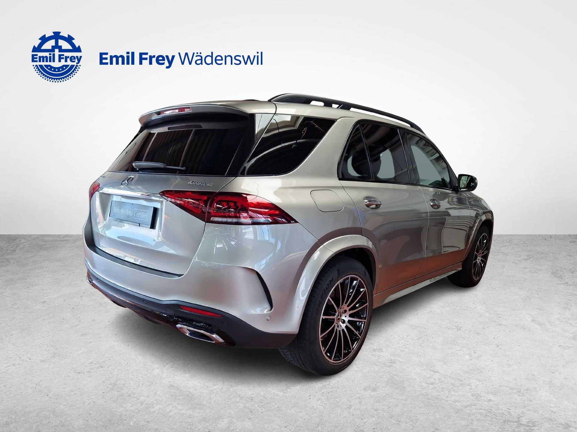 MERCEDES-BENZ GLE 350 de 4MATIC AMG Line-showroom-element-3