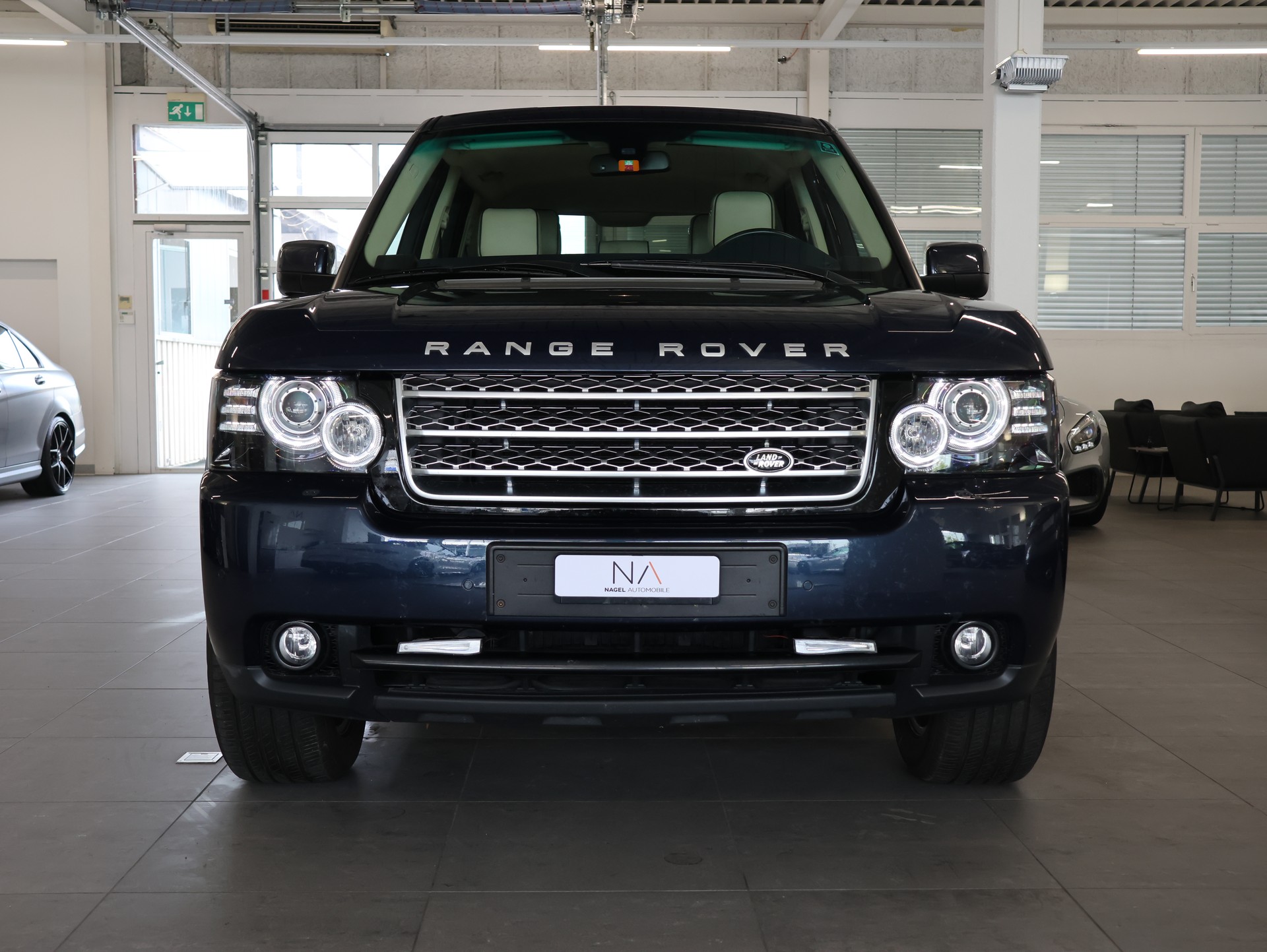 LAND ROVER Range Rover 4.4 TDV8 HSE Automatic *Panoramadach* *Rückfahrkamera* *Originaler Clarion 6-fach-CD-Wechsler*-image-2
