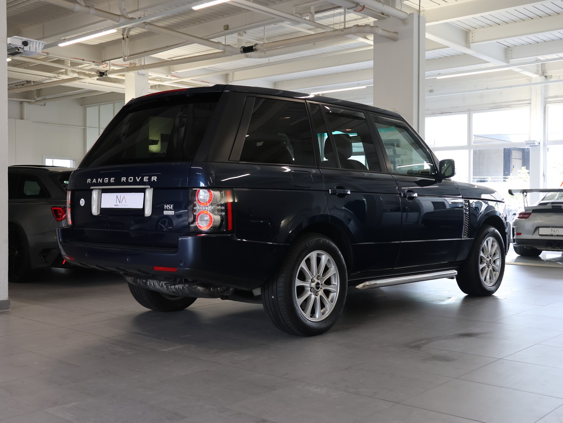 LAND ROVER Range Rover 4.4 TDV8 HSE Automatic *Panoramadach* *Rückfahrkamera* *Originaler Clarion 6-fach-CD-Wechsler*-image-5