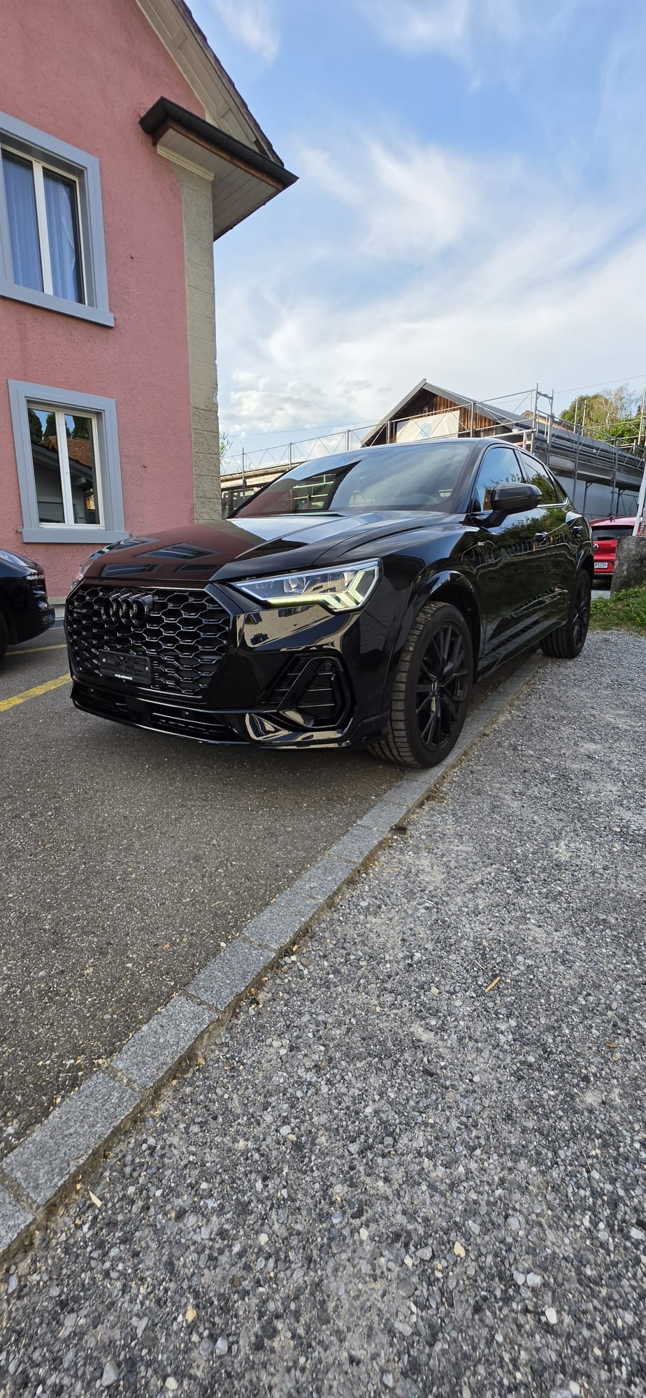 AUDI Q3 45 TFSI e S line S-tronic-image-3
