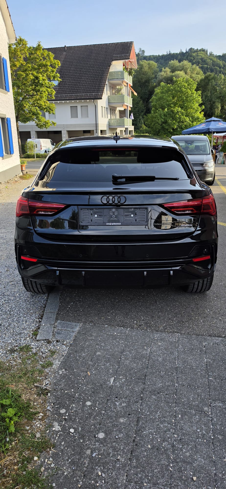 AUDI Q3 45 TFSI e S line S-tronic-image-5
