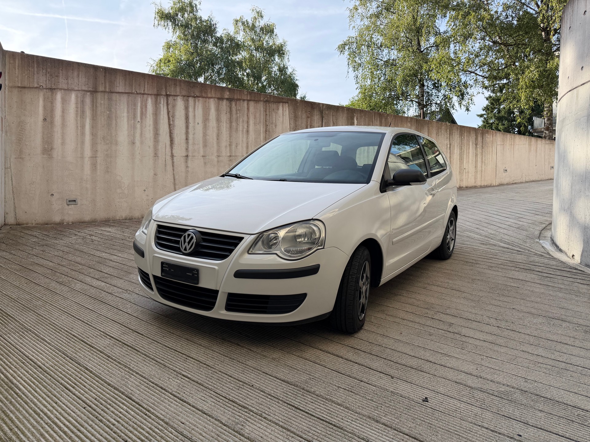 VW POLO 1.2 Trendline (Facelift) | ab MFK und Service-image-0