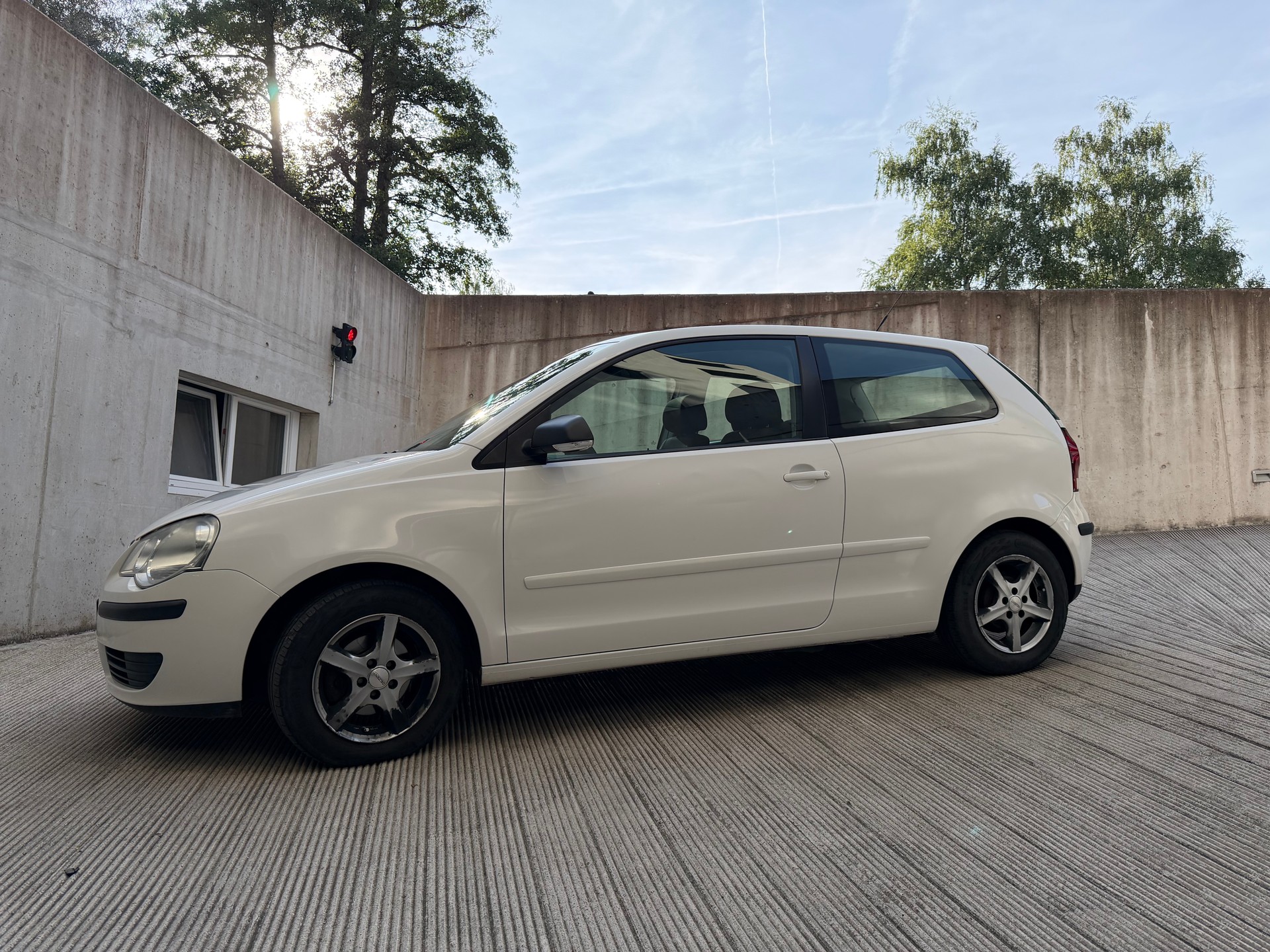 VW POLO 1.2 Trendline (Facelift) | ab MFK und Service-image-2