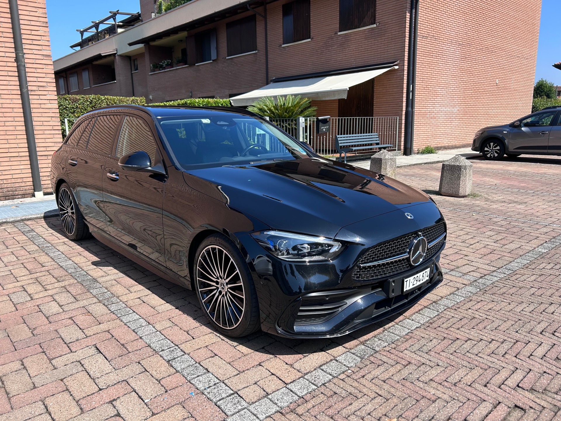 MERCEDES-BENZ AMG Line-image-0