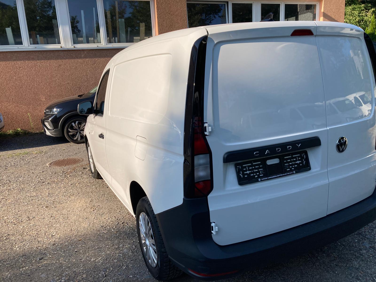 VW Caddy Cargo 2.0TDI Entry-image-4