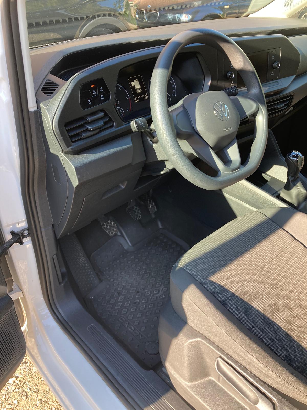 VW Caddy Cargo 2.0TDI Entry-image-12