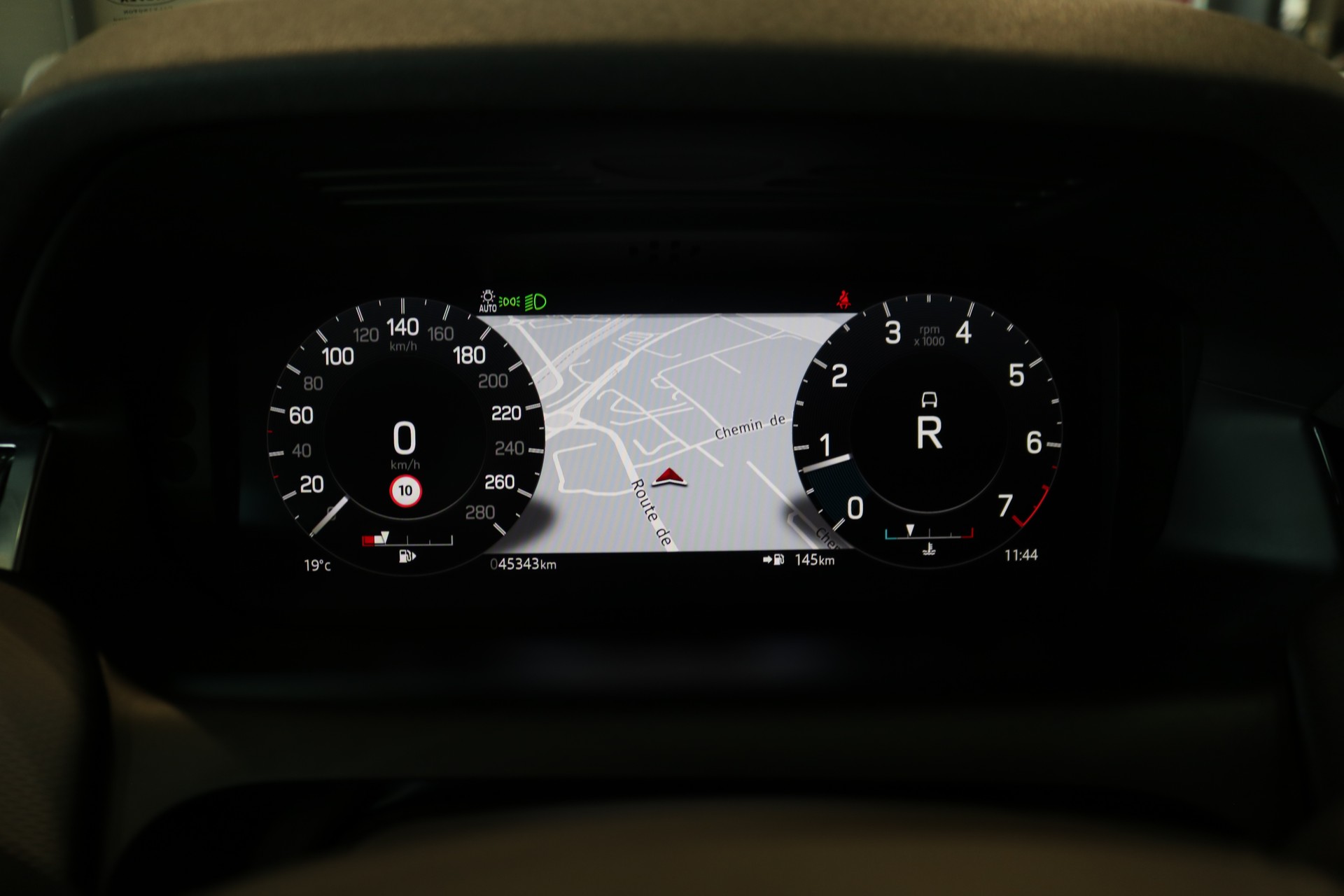 LAND ROVER Discovery Sport R Dyn P250 2.0 Si4 MHEV Base AT9-image-35