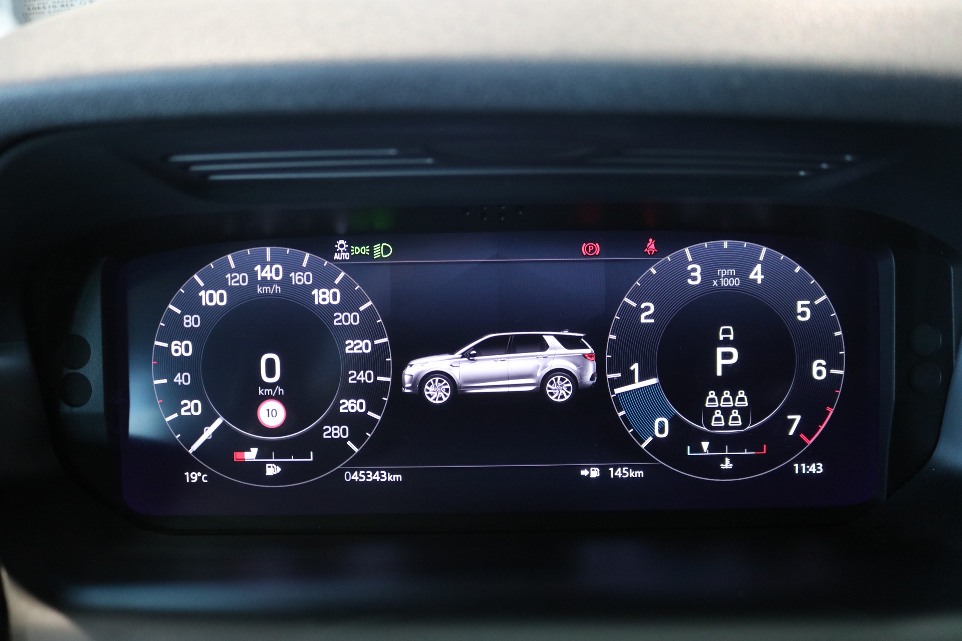 LAND ROVER Discovery Sport R Dyn P250 2.0 Si4 MHEV Base AT9-image-32