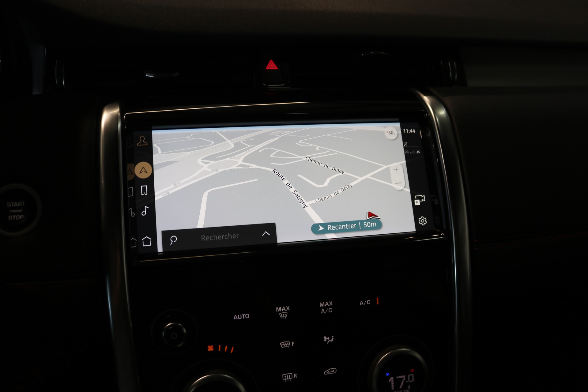 LAND ROVER Discovery Sport R Dyn P250 2.0 Si4 MHEV Base AT9-image-36