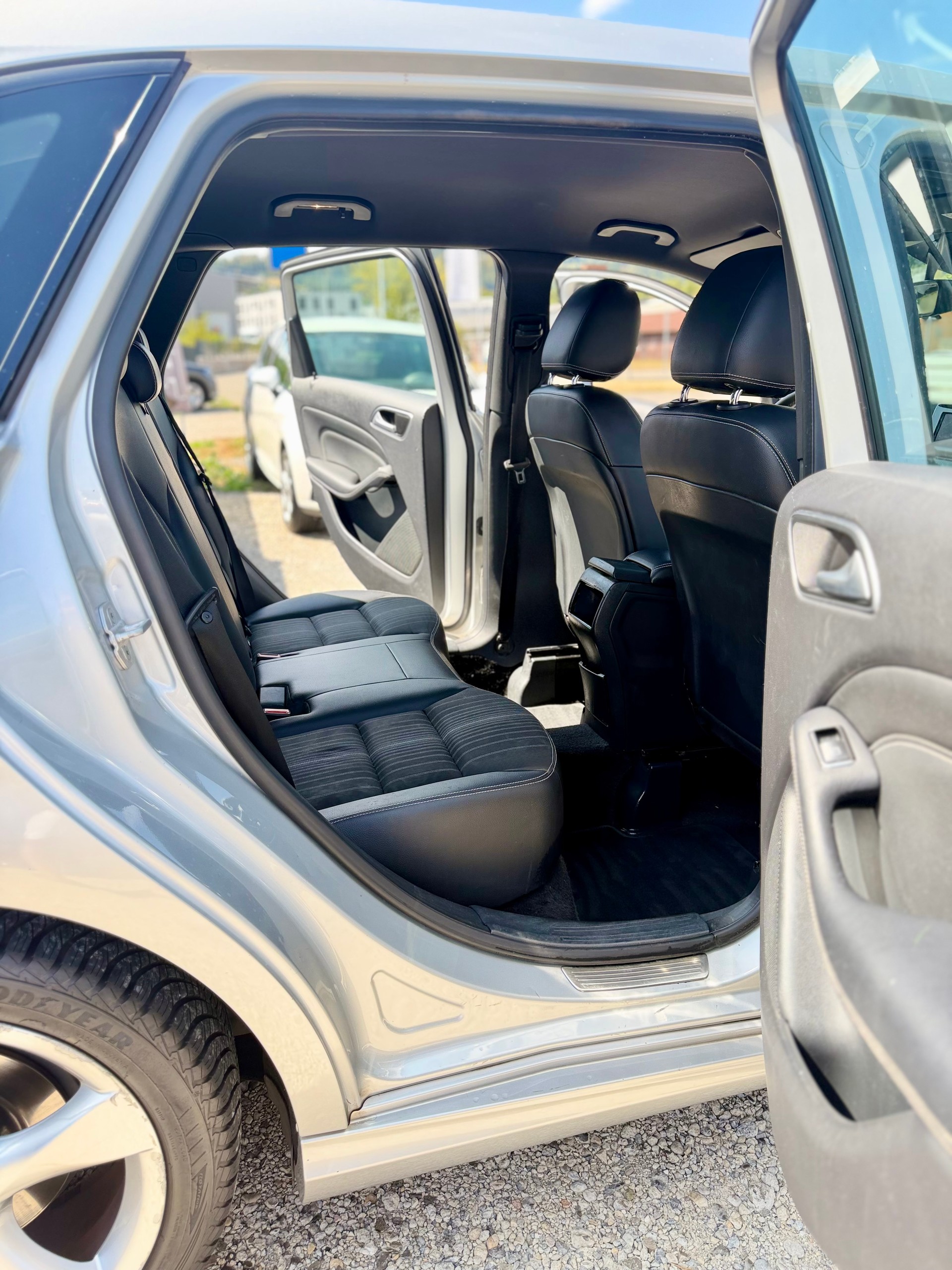 MERCEDES-BENZ B 180 Active Edition **Ab MFK **Bluetooth**-image-13