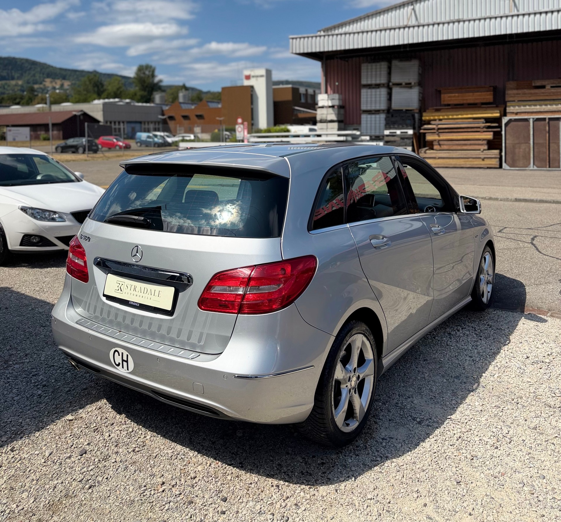 MERCEDES-BENZ B 180 Active Edition **Ab MFK **Bluetooth**-image-5