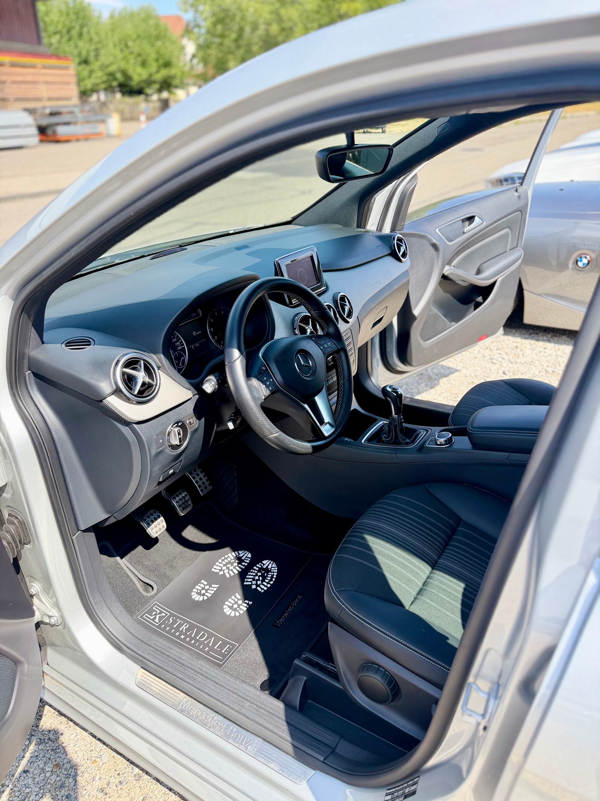 MERCEDES-BENZ B 180 Active Edition **Ab MFK **Bluetooth**-image-11