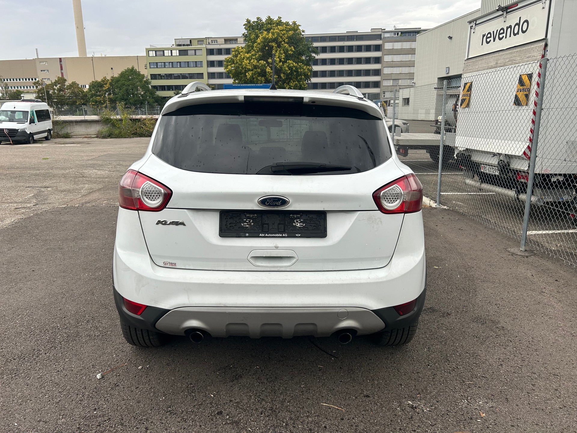 FORD Kuga 2.0 TDCi Titanium S 4WD PowerShift-image-3