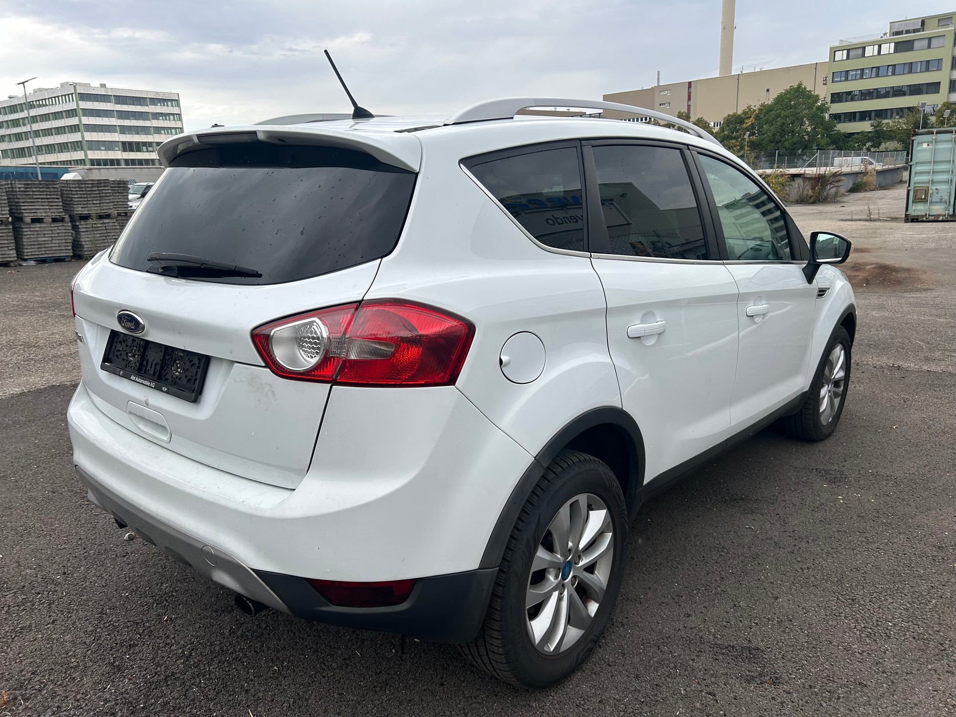 FORD Kuga 2.0 TDCi Titanium S 4WD PowerShift-image-4