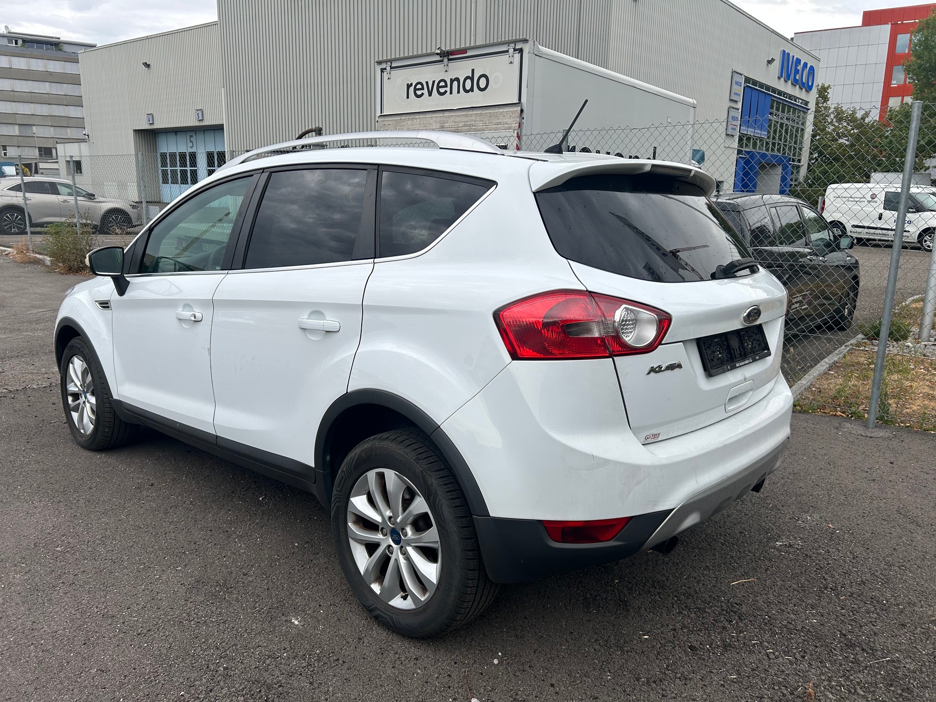 FORD Kuga 2.0 TDCi Titanium S 4WD PowerShift-image-2