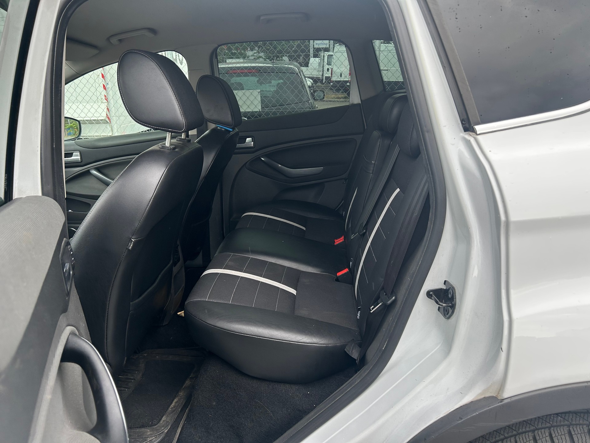 FORD Kuga 2.0 TDCi Titanium S 4WD PowerShift-image-8