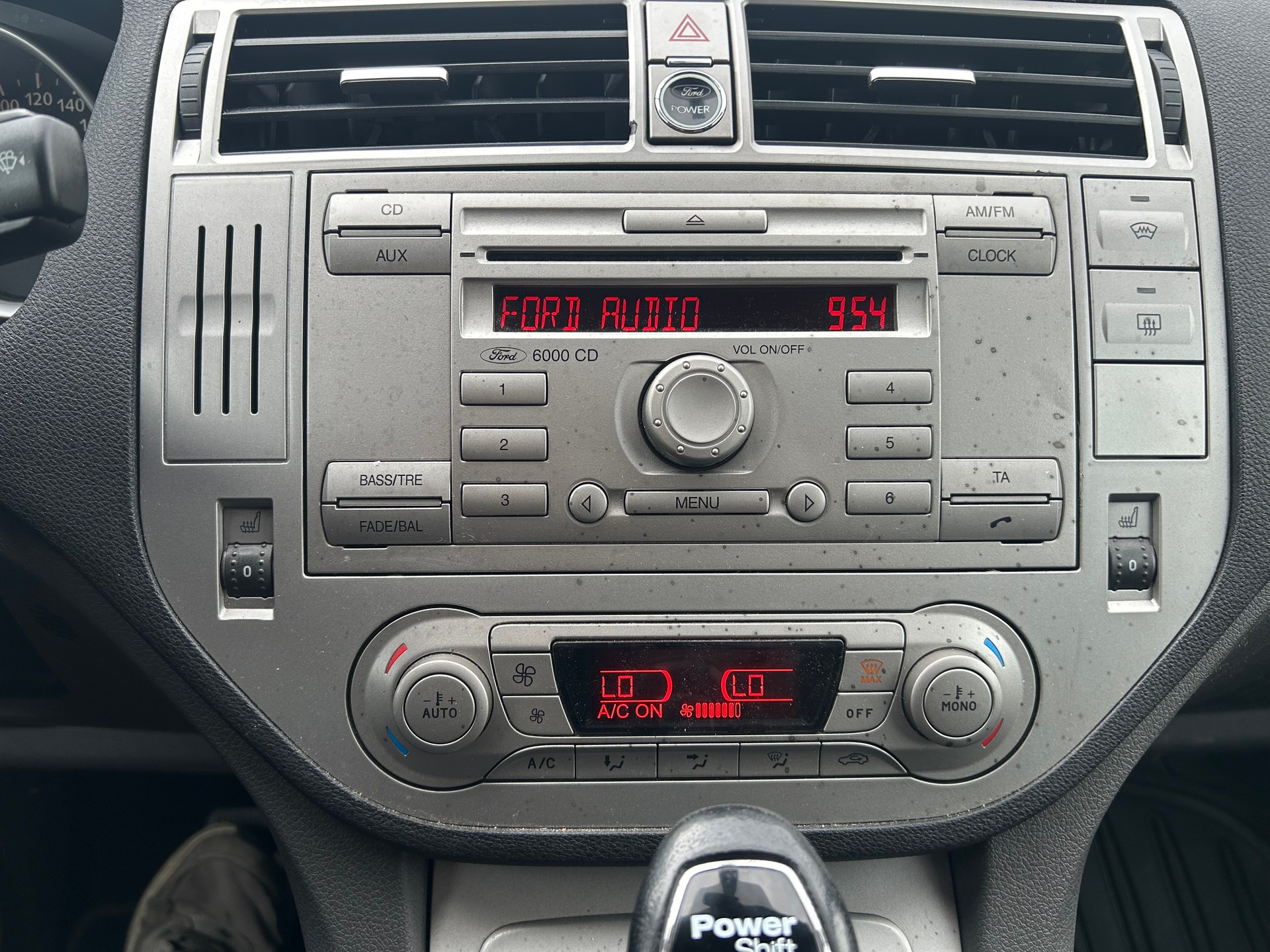 FORD Kuga 2.0 TDCi Titanium S 4WD PowerShift-image-10