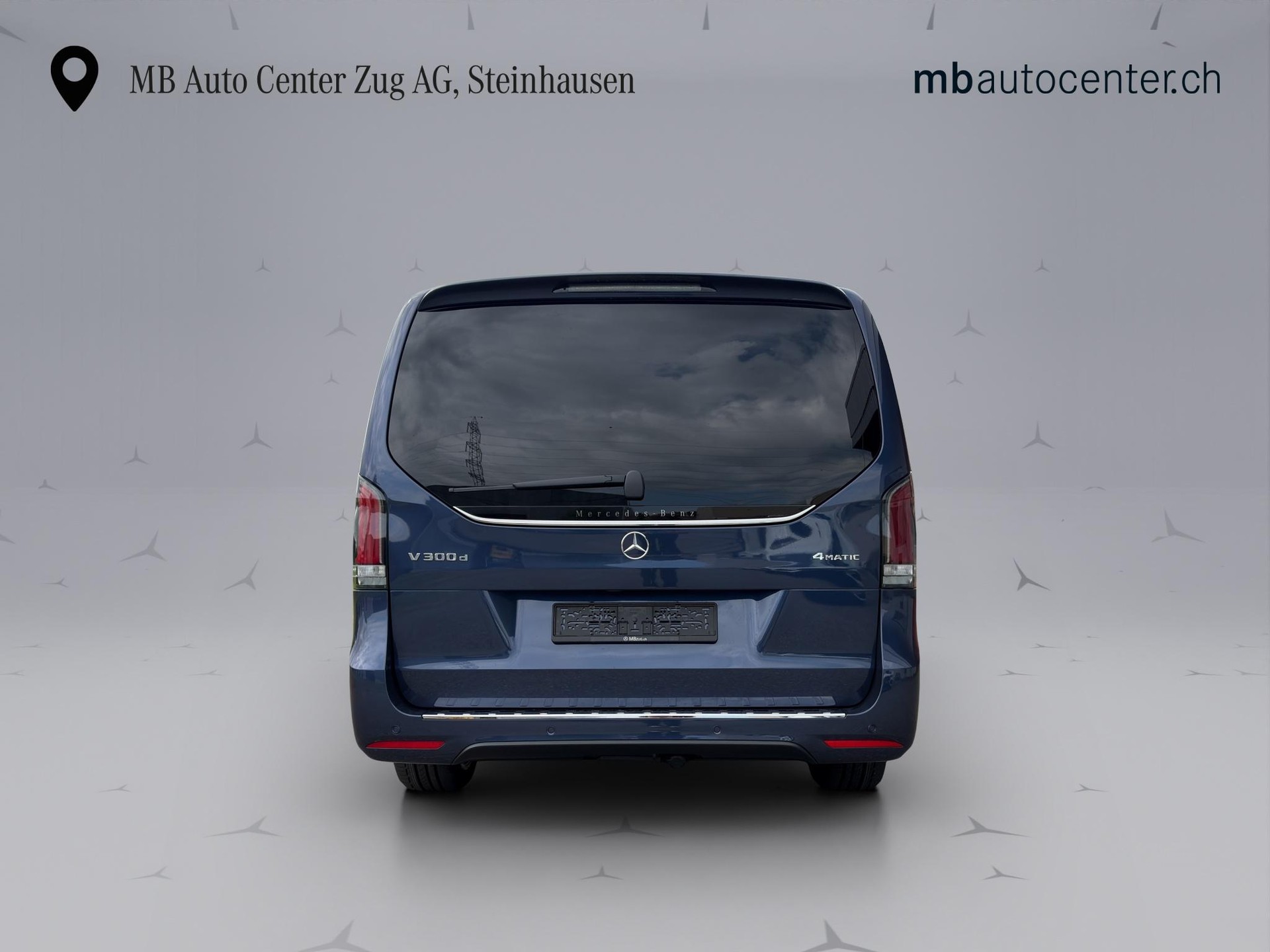 MERCEDES-BENZ V 300 d Swiss Ed. lang 4matic Van-image-3