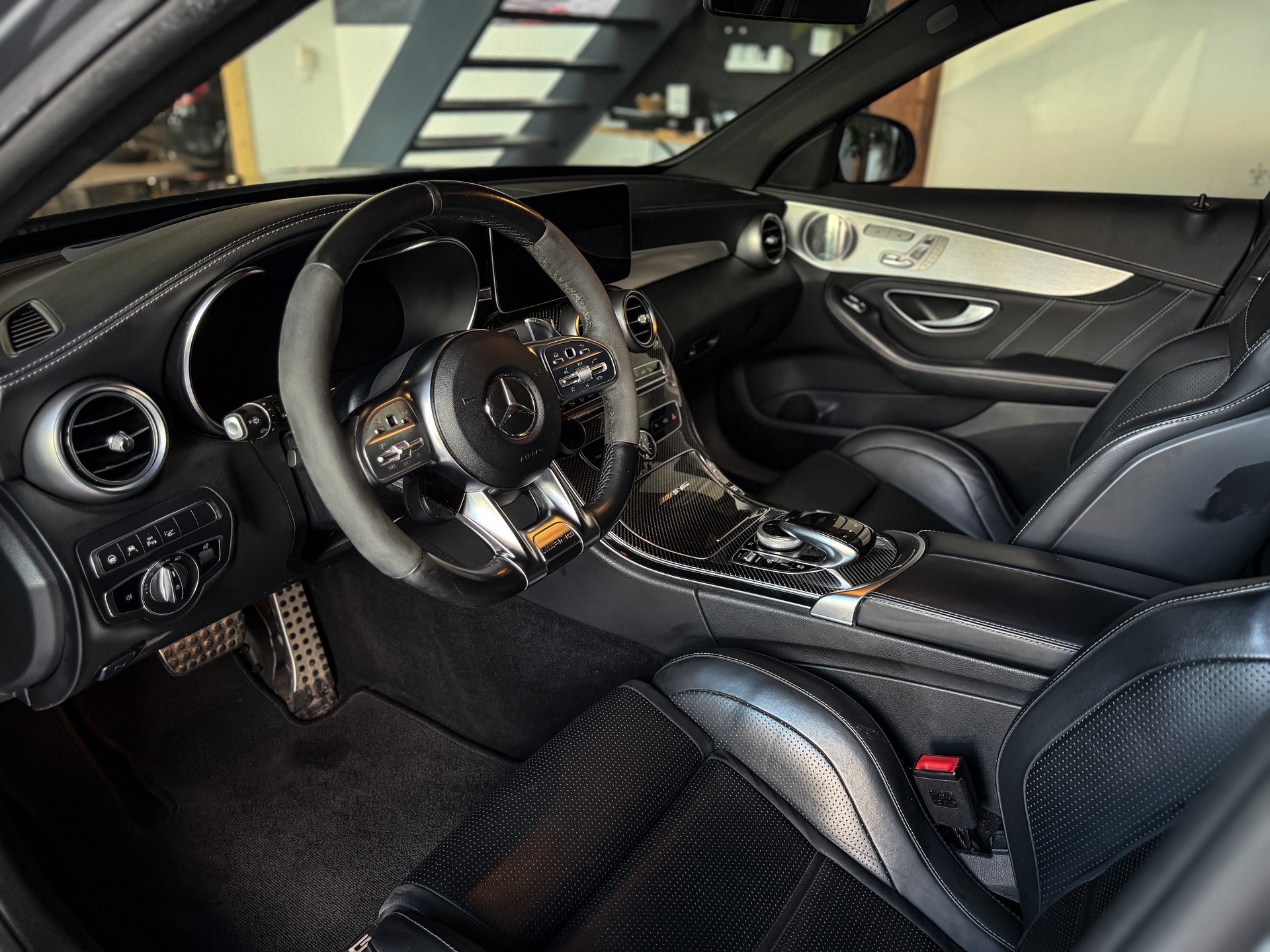 MERCEDES-BENZ C 63 S AMG-image-10