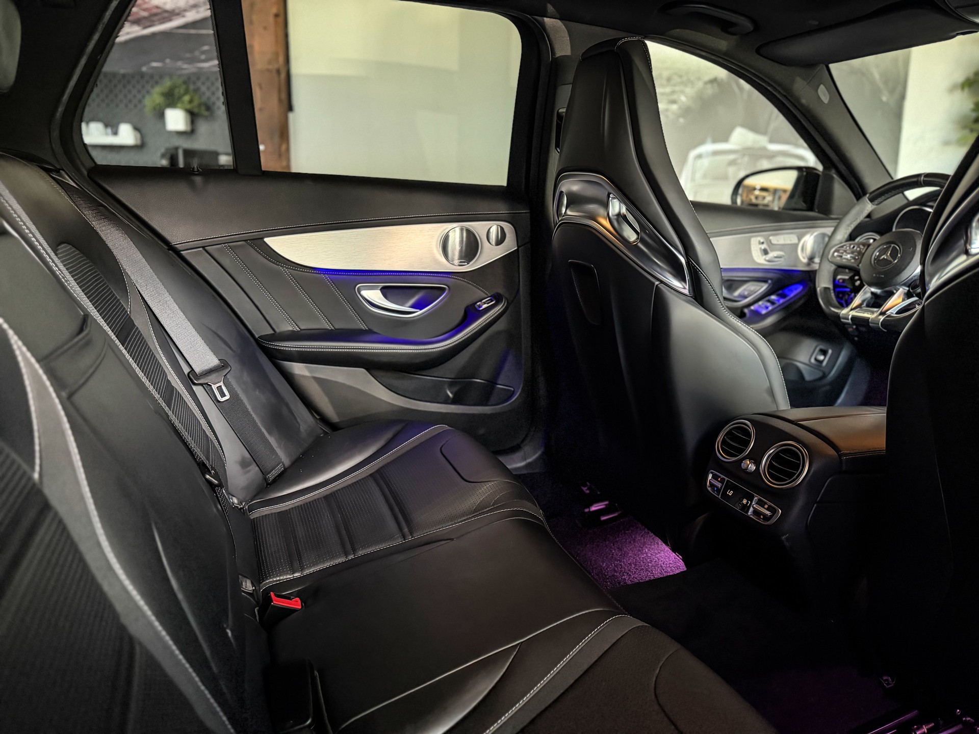 MERCEDES-BENZ C 63 S AMG-image-14