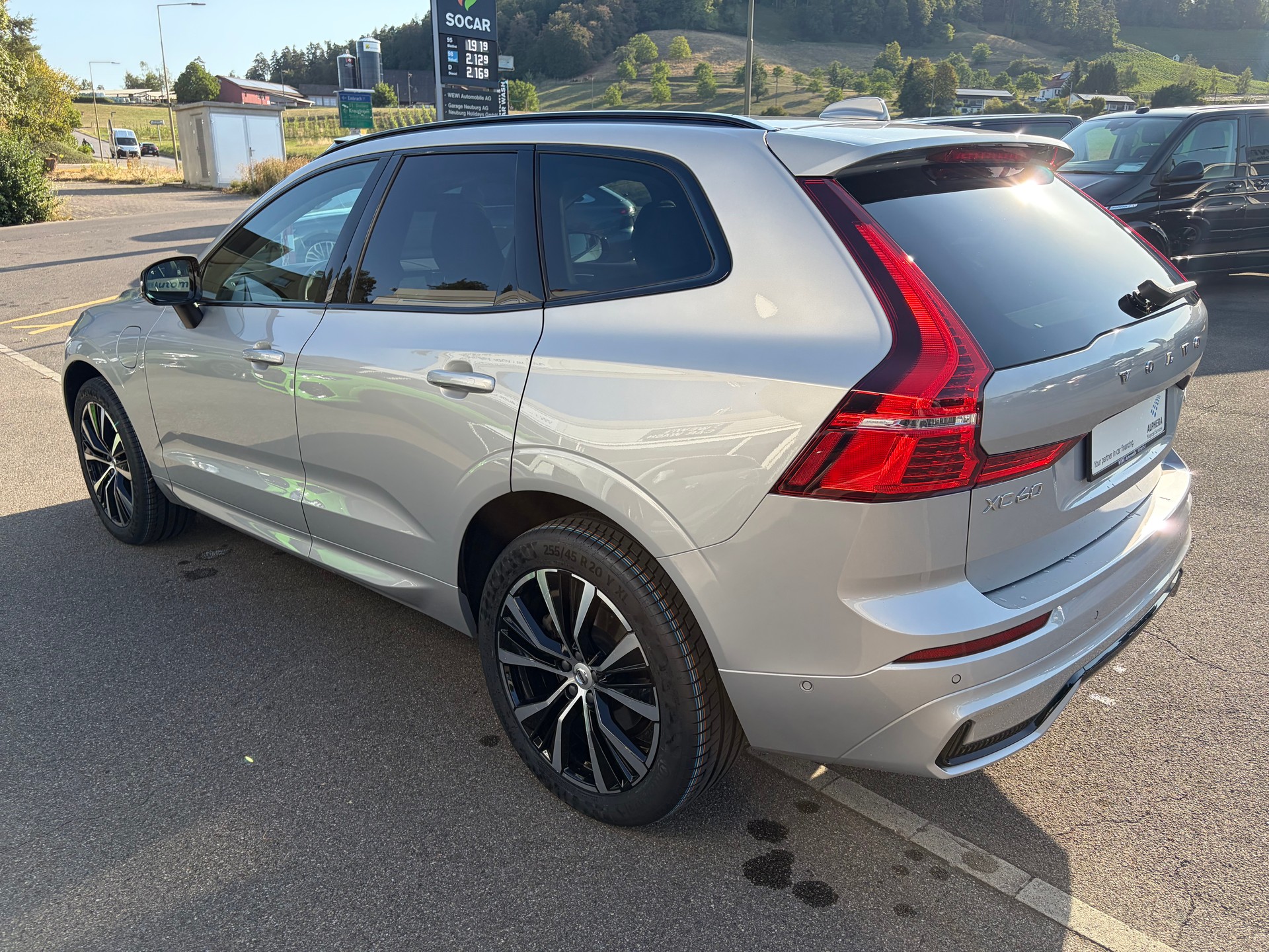 VOLVO XC60 T6 eAWD PluginHybrid Ultimate Dark Geartronic-image-5